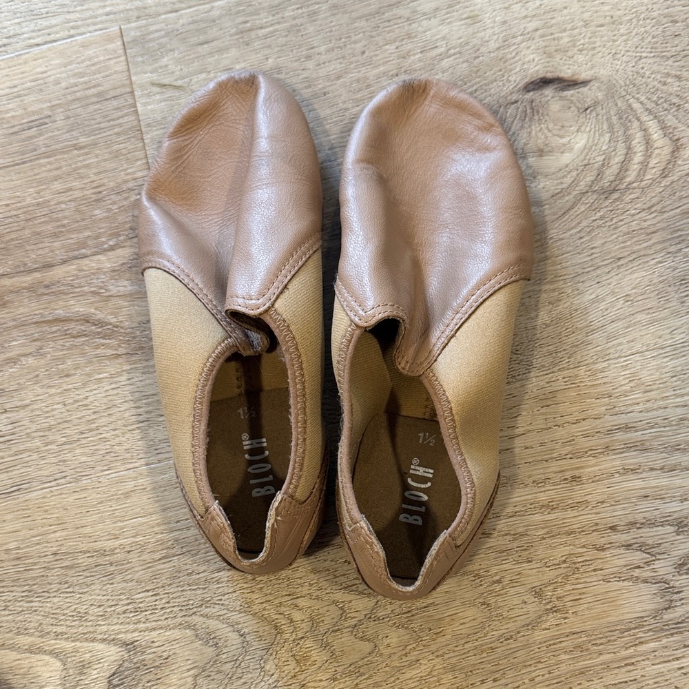 Bloch Tan and Brown Kids Slippers
